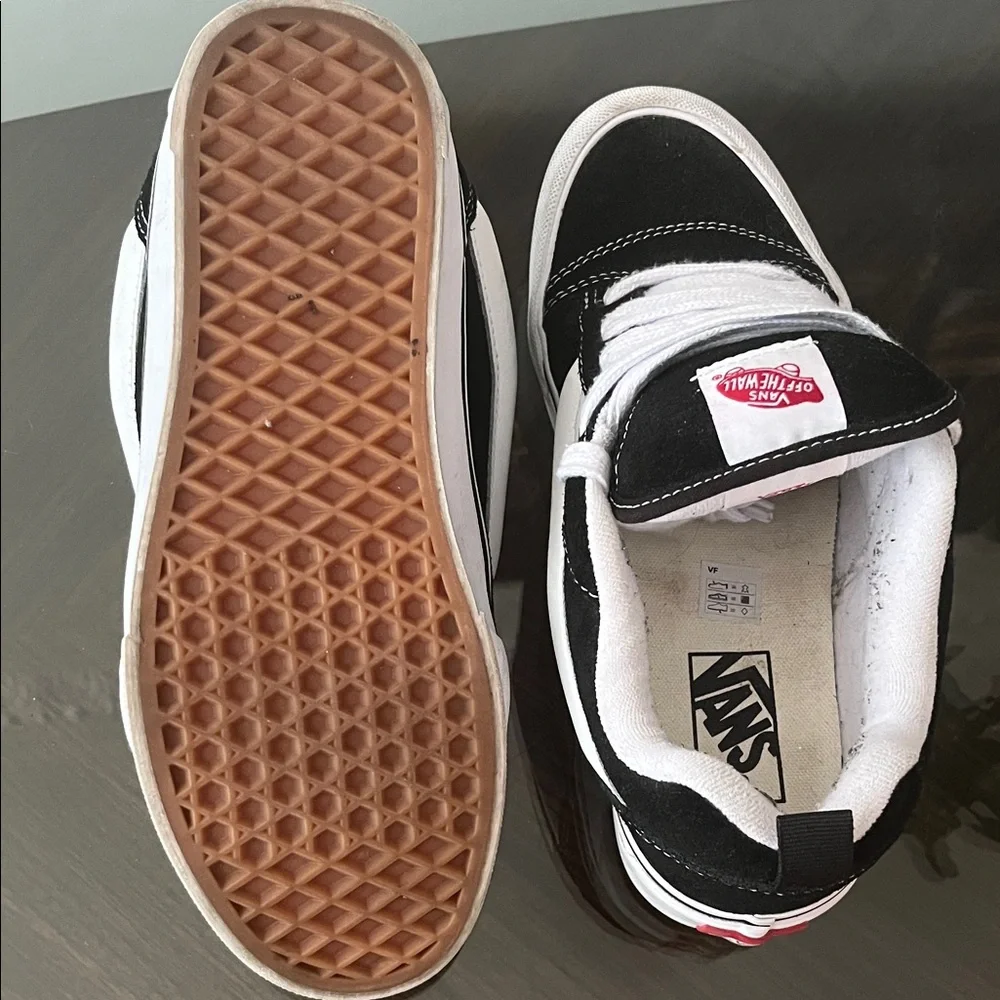 Vans Knu-Skool Black True White Sneakers VN0009QC6BT1 - Picture 6 of 10